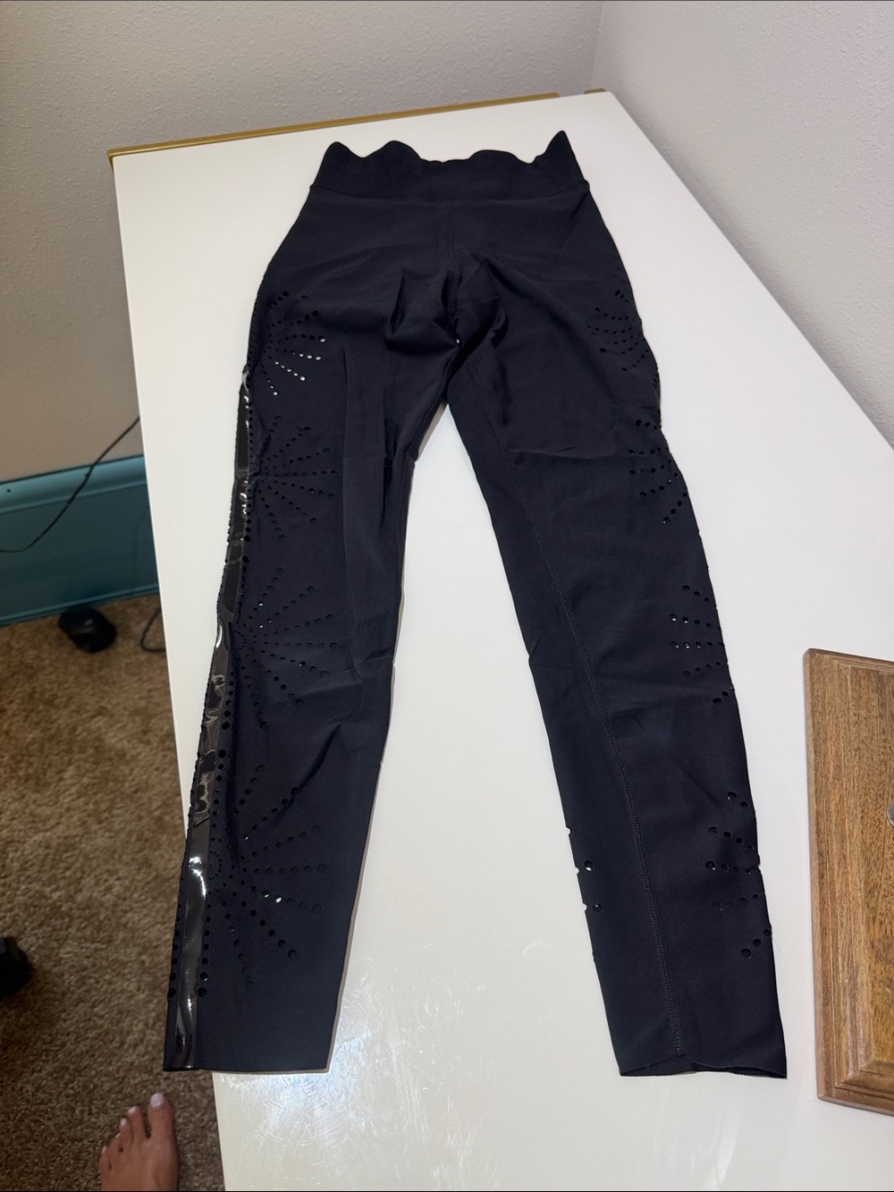 ultracor Black High-Waist Leggings with Embellished Cutouts